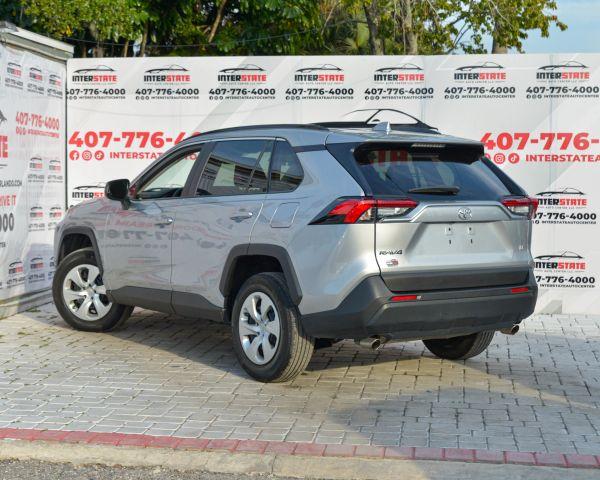 Toyota RAV4 - Thumbnail 4