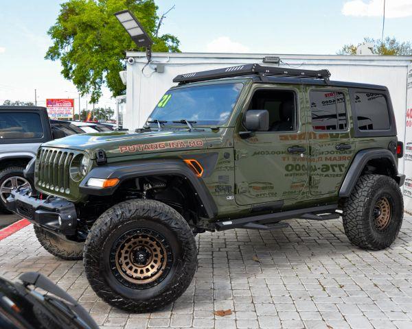 Jeep WRANGLER UNLIMITED - Thumbnail 3