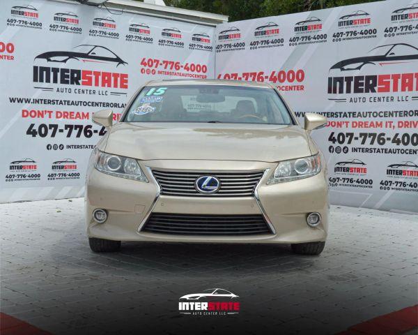 Lexus ES - Thumbnail 2