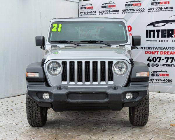 Jeep WRANGLER UNLIMITED - Thumbnail 2