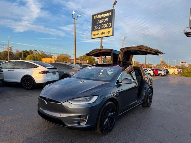 Tesla Model X Long Range AWD - View 1