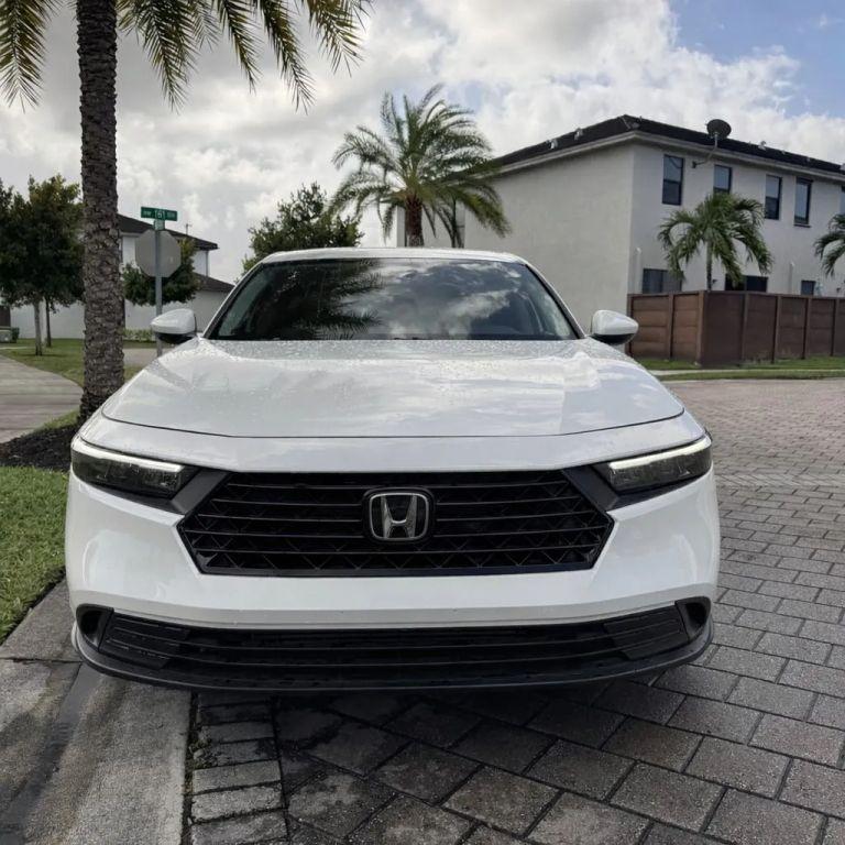 Honda Accord - Thumbnail 8