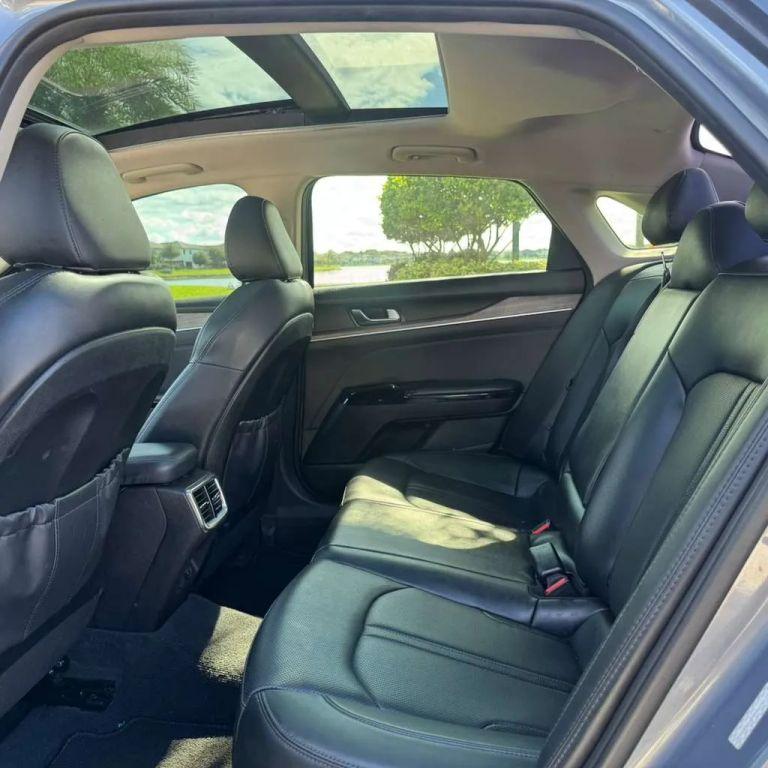 Kia K5 - Thumbnail 14