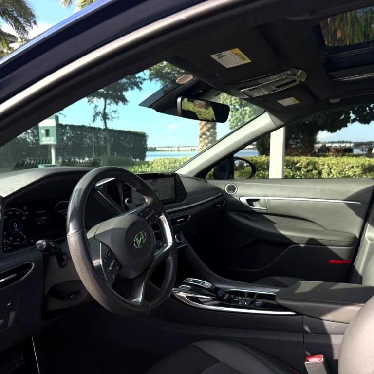 Hyundai Sonata - Thumbnail 11