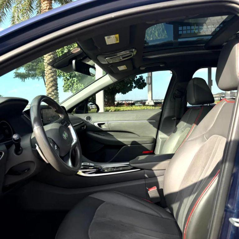 Hyundai Sonata - Thumbnail 10