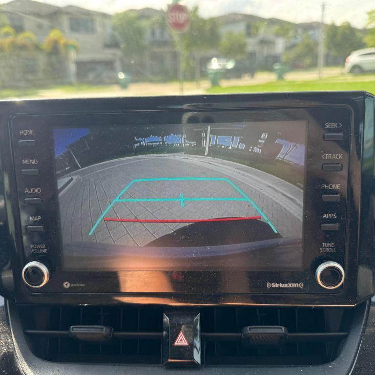 Toyota Corolla - Thumbnail 2