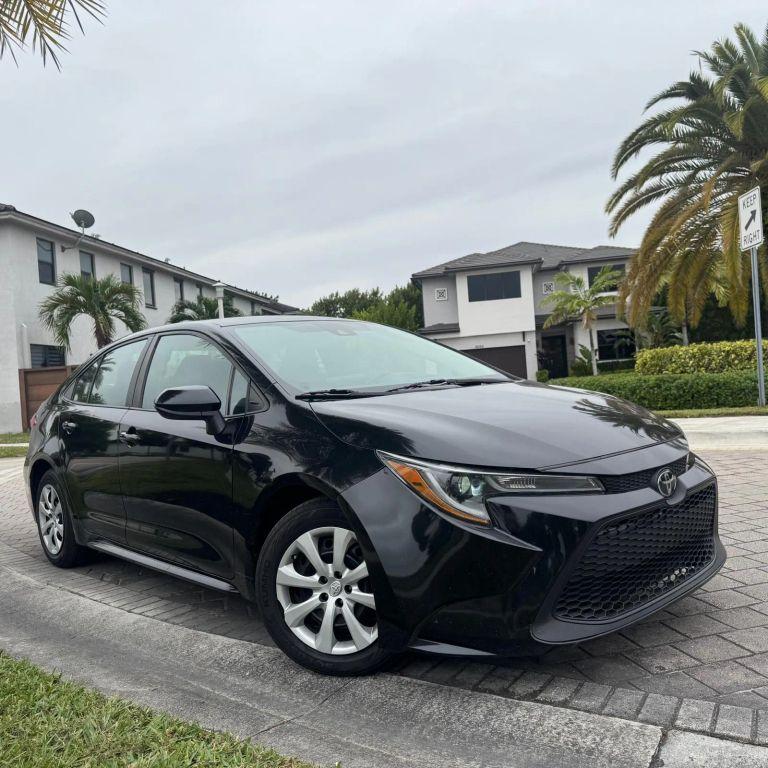 Toyota Corolla - Thumbnail 4