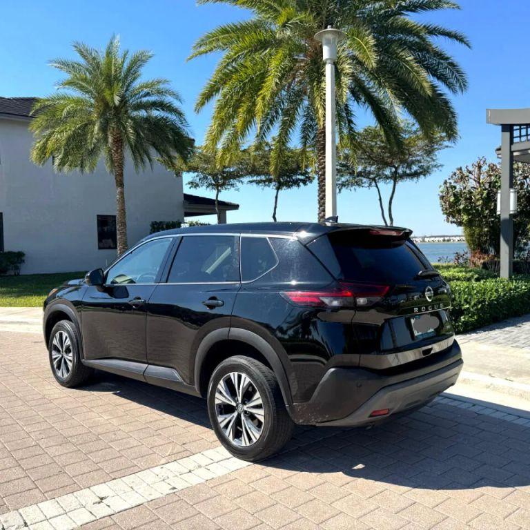 Nissan Rogue - Thumbnail 7