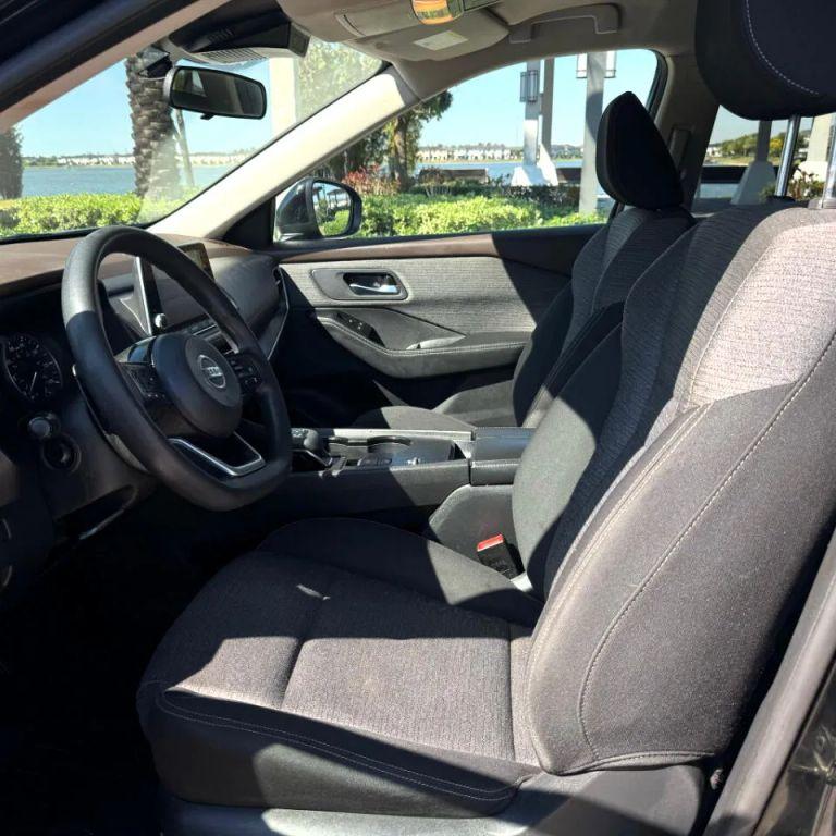 Nissan Rogue - Thumbnail 10