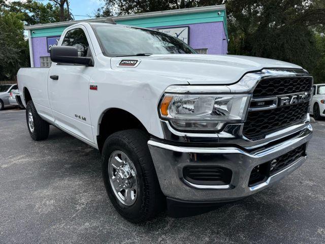 Ram 2500 REGULAR CAB - Thumbnail 2
