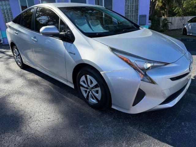 Toyota PRIUS - Thumbnail 2