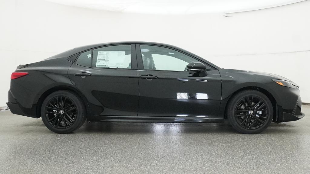 Toyota Camry Se - Thumbnail 7