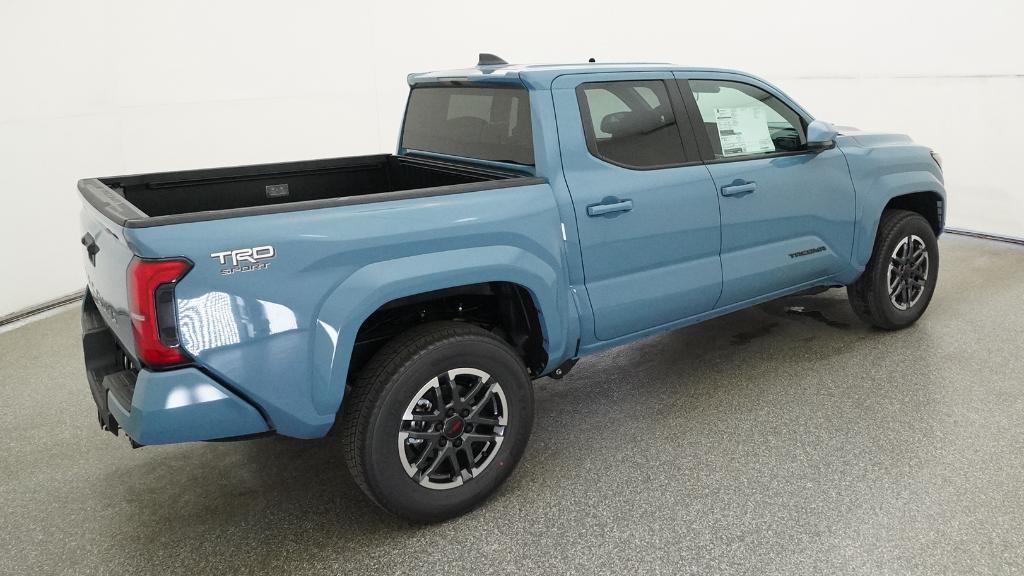 Toyota Tacoma Trd Sport Double Cab Rear-Wheel Drive - Thumbnail 3