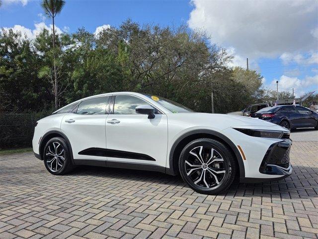 Toyota Crown Limited With Navigation & Awd - View 1