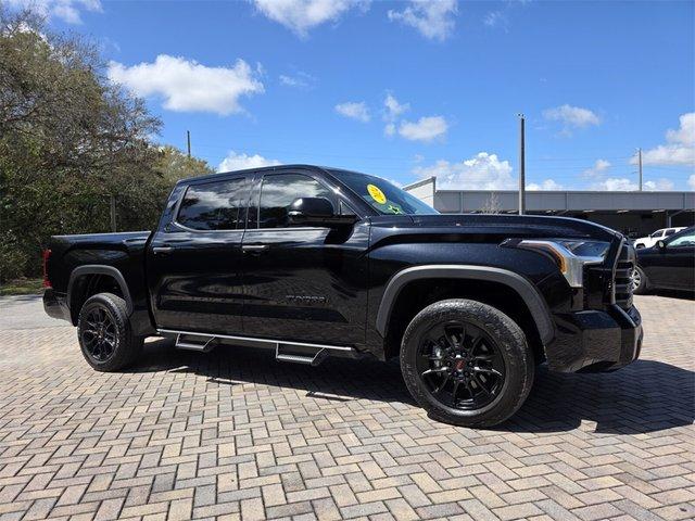 Toyota Tundra Sr5 4Wd Crewmax - View 1