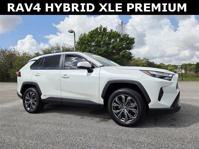 Toyota Rav4 Hybrid Xle - View 1