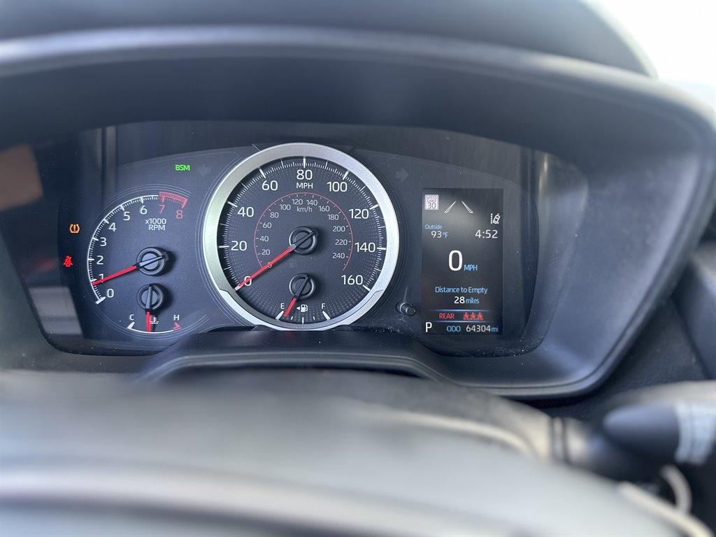 Toyota Corollase - Thumbnail 6