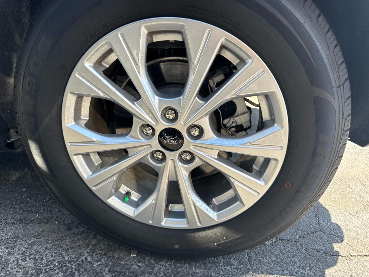 Ford Escape Active - Thumbnail 2