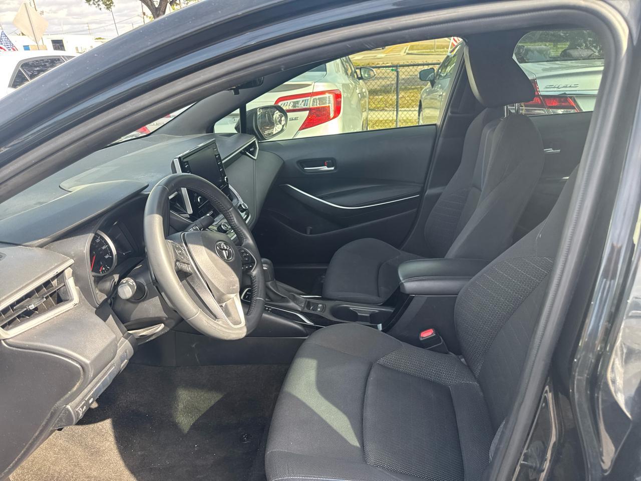 Toyota Corolla Se - Thumbnail 8