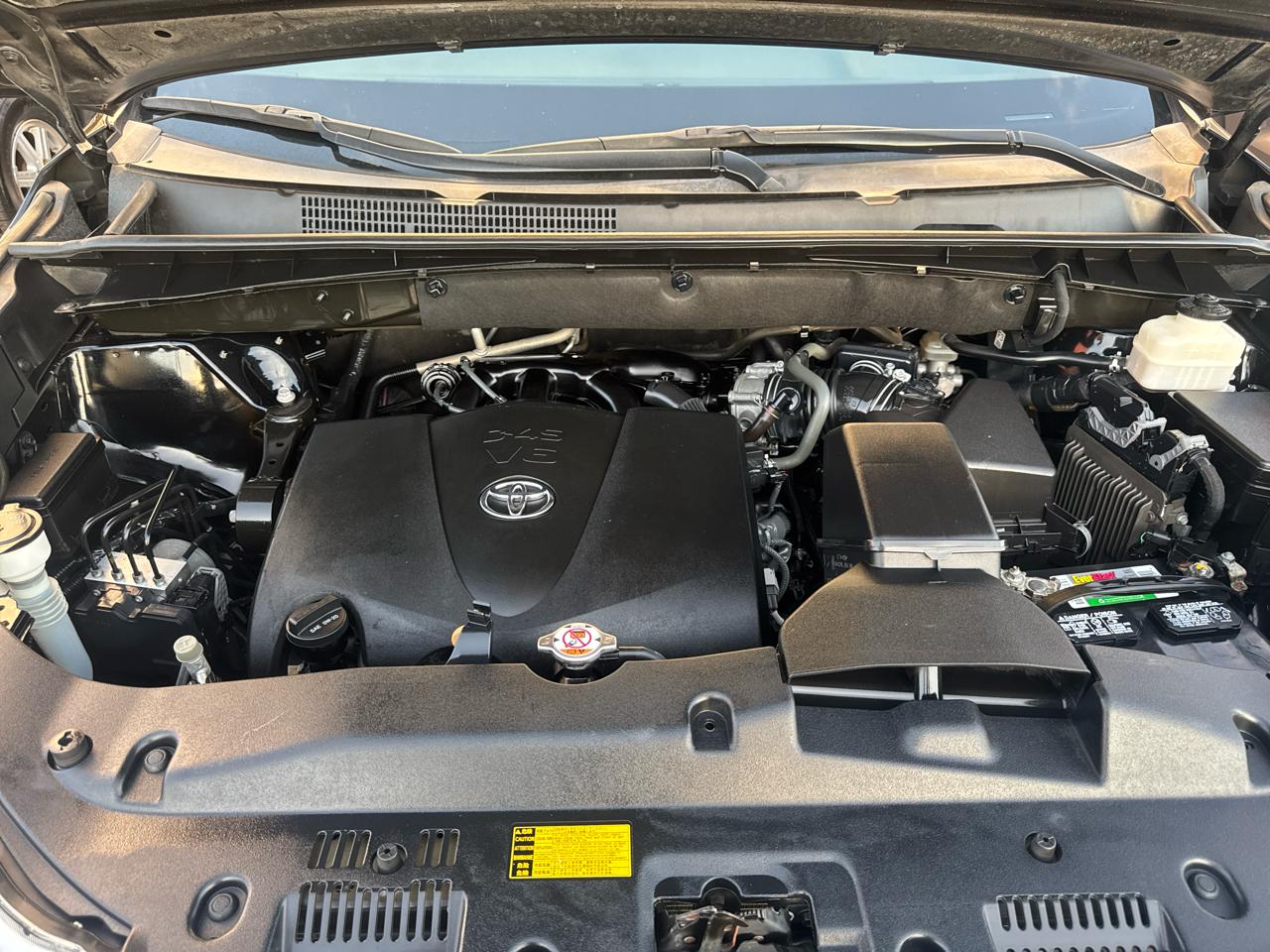 Toyota Highlander Se Fwd V6 - Thumbnail 2