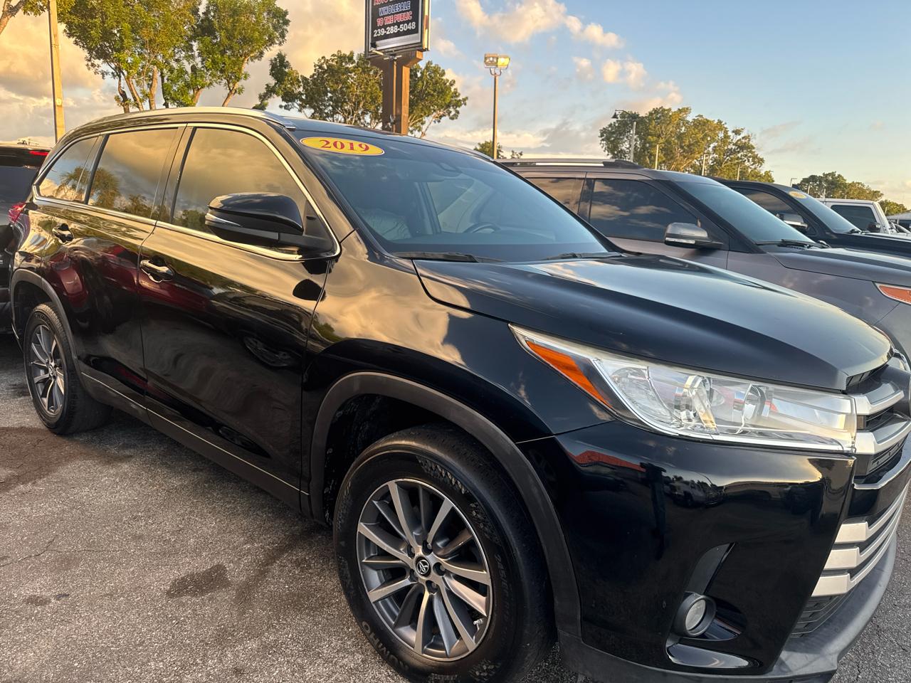 Toyota Highlander Se Fwd V6 - Thumbnail 3