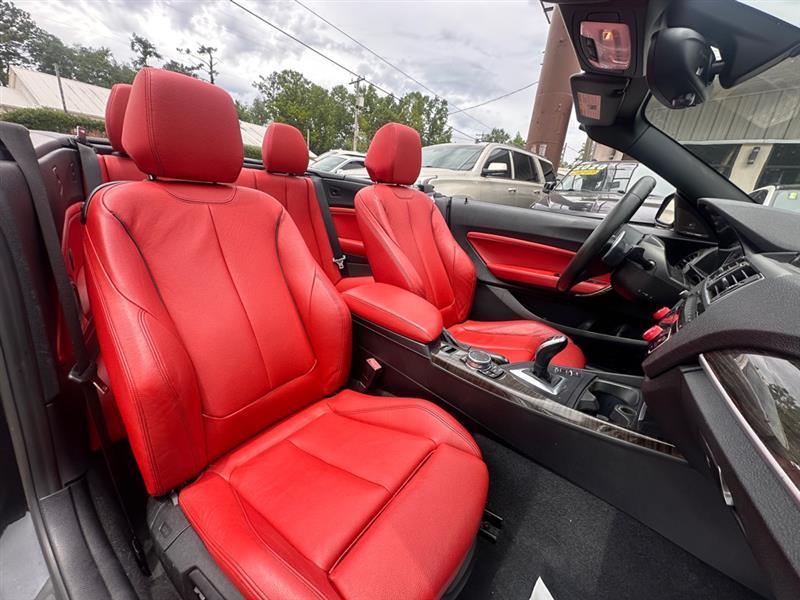 BMW 2-Seriesm235I Xdrive Convertible - Thumbnail 16