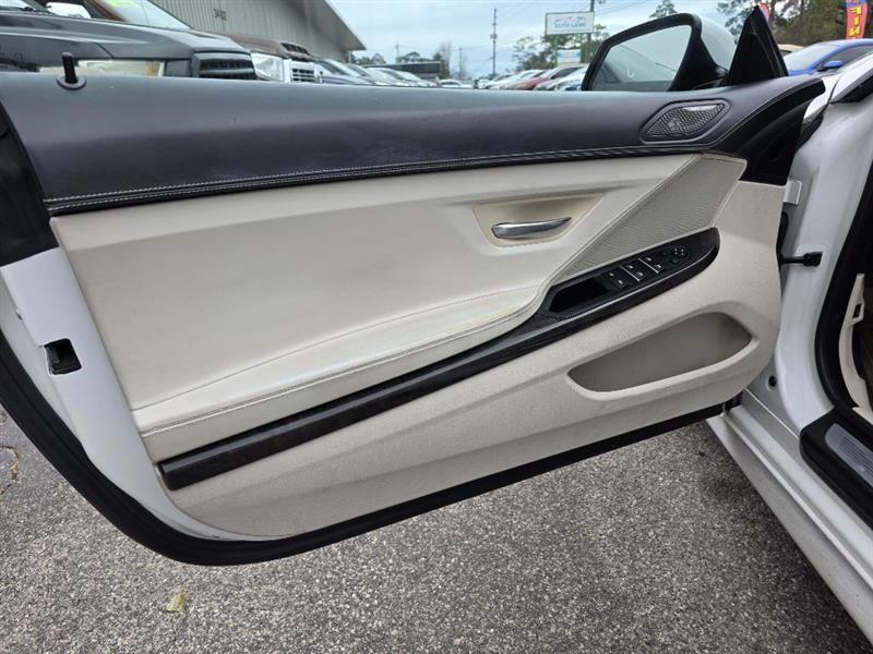 BMW 6-Series640I Convertible - Thumbnail 8
