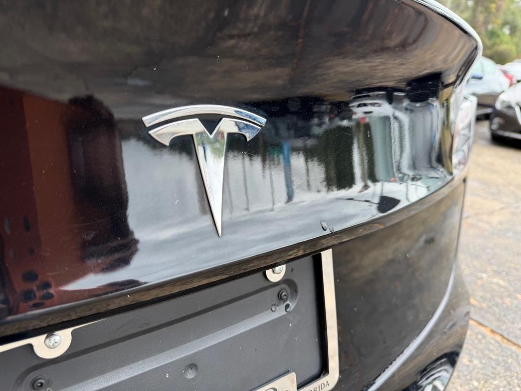 Tesla Model 3 Standard Range Plus - Thumbnail 13