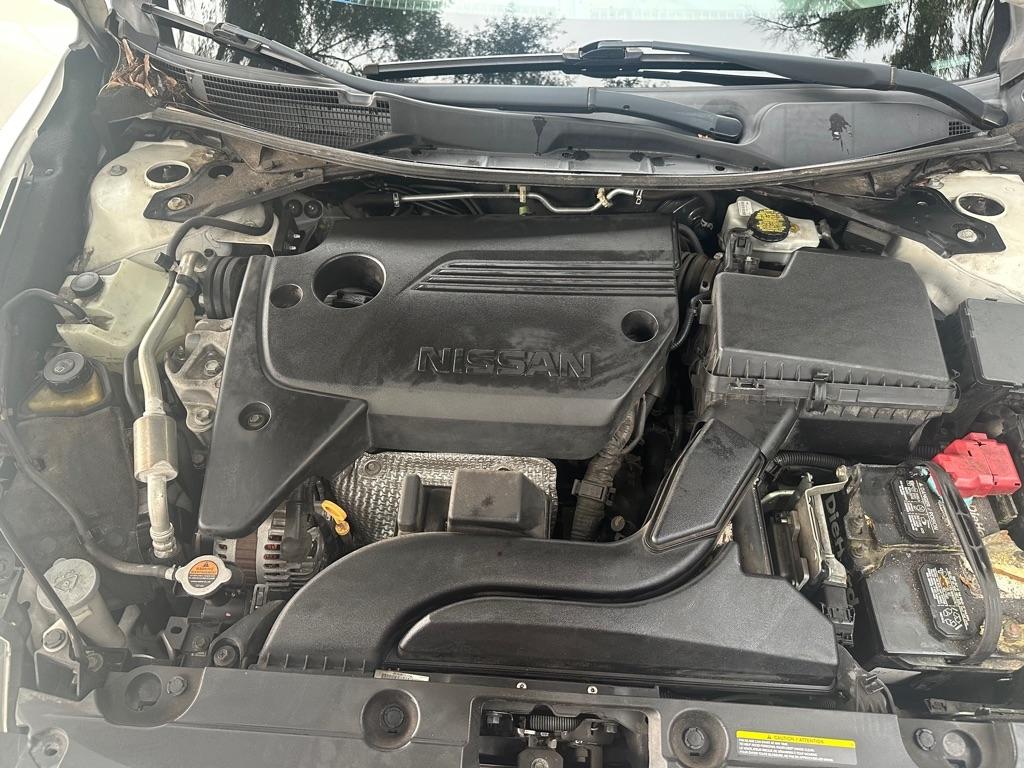 Nissan Altima 2.5 S - Thumbnail 19