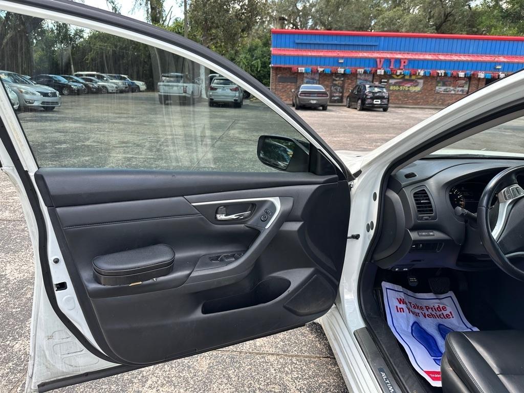 Nissan Altima 2.5 S - Thumbnail 10