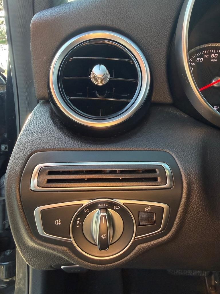 Mercedes-Benz C-Class C300 Sedan - Thumbnail 13