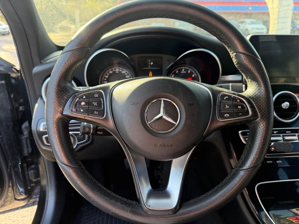 Mercedes-Benz C-Class C300 Sedan - Thumbnail 12