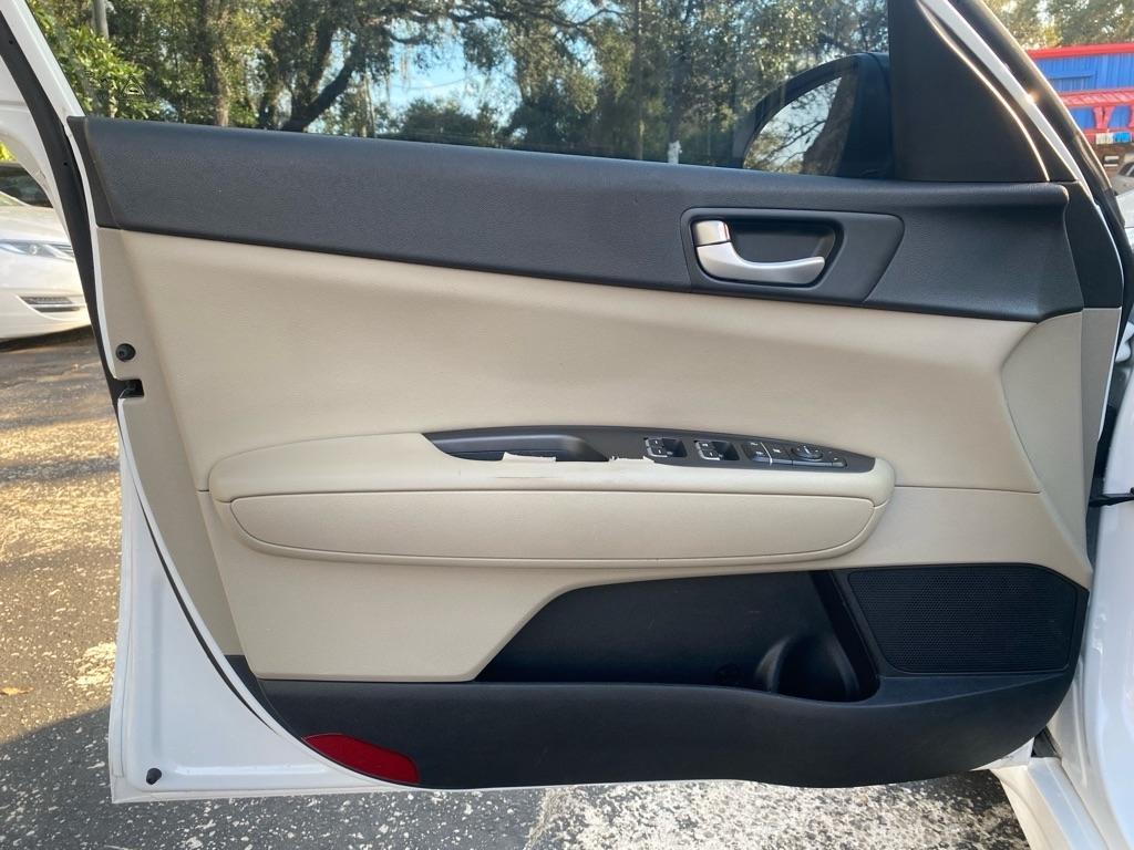 Kia Optima Lx - Thumbnail 14