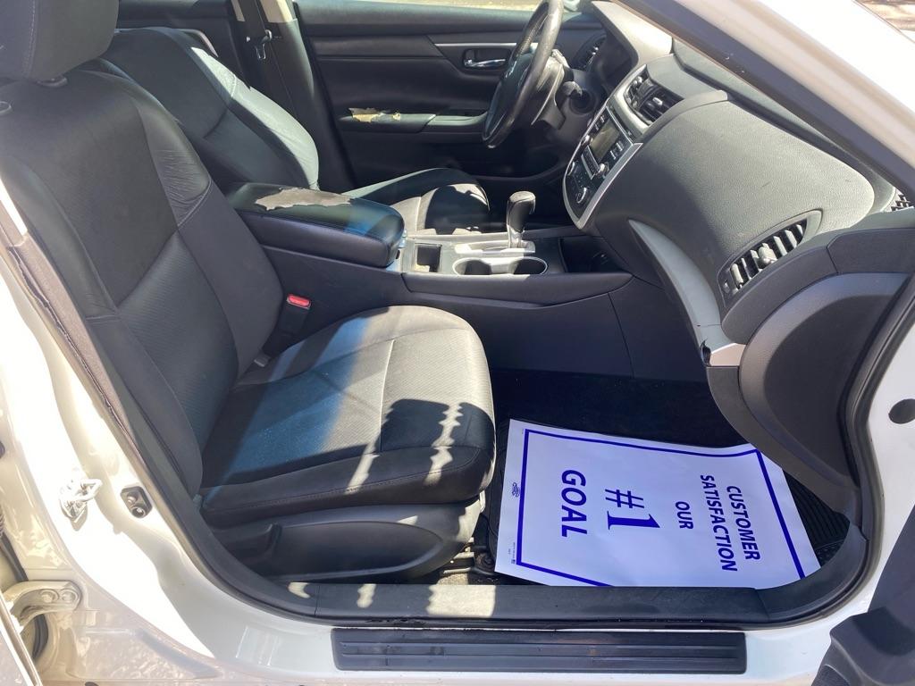 Nissan Altima 2.5 - Thumbnail 20