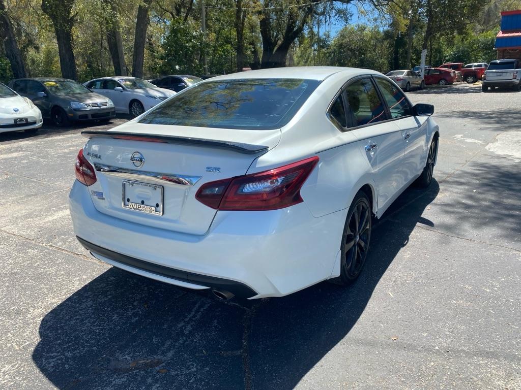 Nissan Altima 2.5 - Thumbnail 6