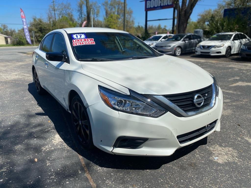 Nissan Altima 2.5 - Thumbnail 8