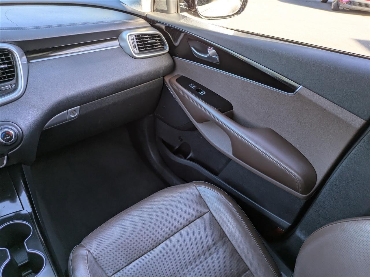 Kia Sorentosx Limited V6 - Thumbnail 20