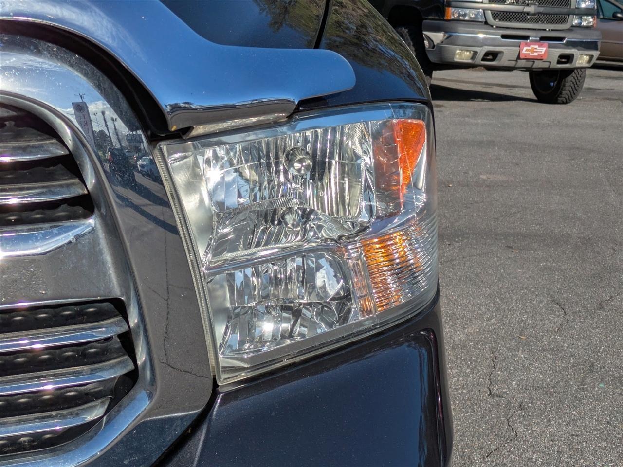 Ram 1500 - Thumbnail 9