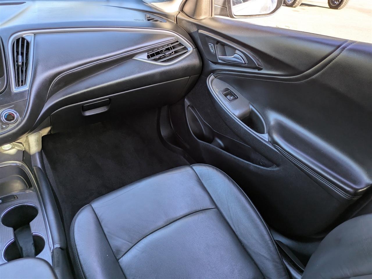 Chevrolet Malibult - Thumbnail 16