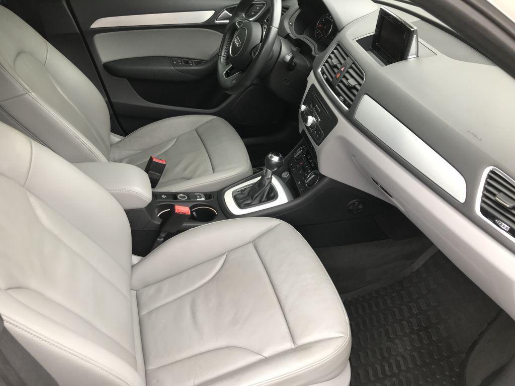 Audi Q3Sport Premium Plus 4D Suv 2.0T - Thumbnail 9