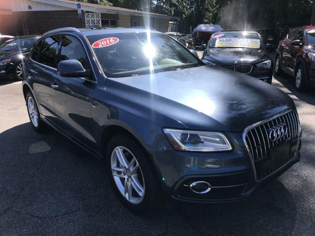 Audi Q5Premium Plus 4D 3.0T - Thumbnail 3