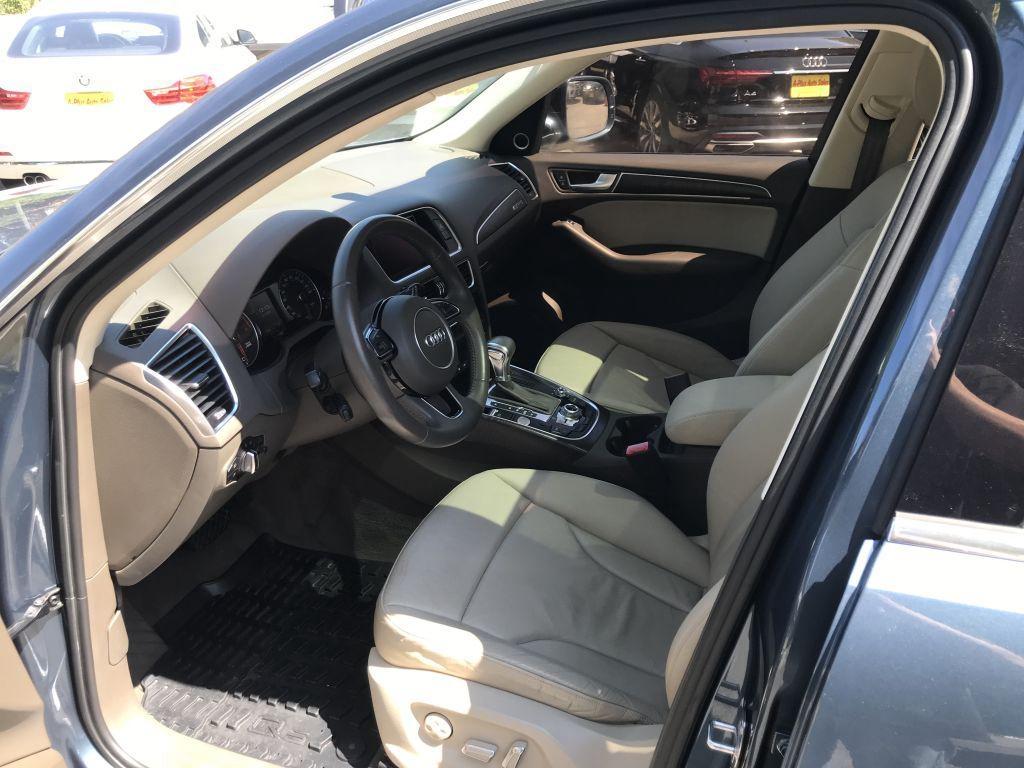 Audi Q5Premium Plus 4D 3.0T - Thumbnail 7