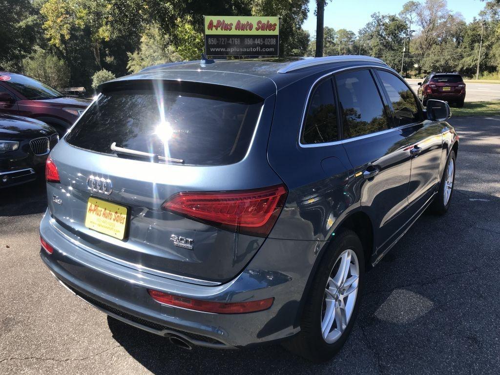 Audi Q5Premium Plus 4D 3.0T - Thumbnail 4