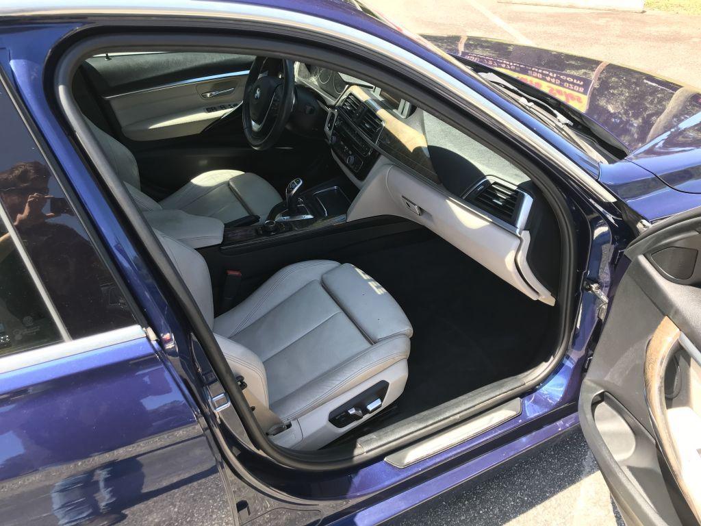 BMW 3-Series330I Sedan - Thumbnail 9