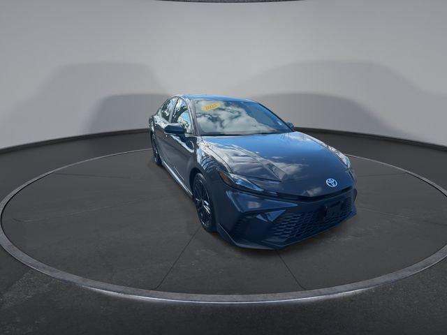 Toyota Camry Se Fwd - Thumbnail 4