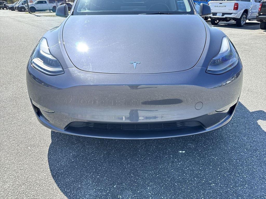 Tesla Model Y Long Range - Thumbnail 9