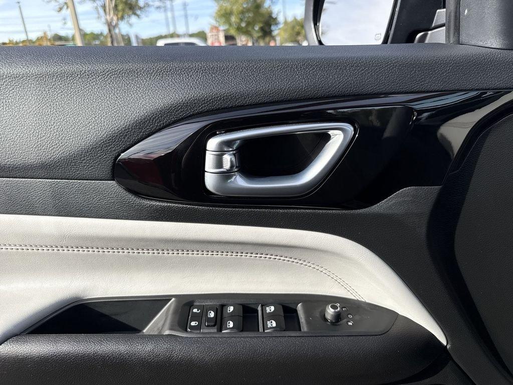 Jeep Compass Limited 4X4 - Thumbnail 13