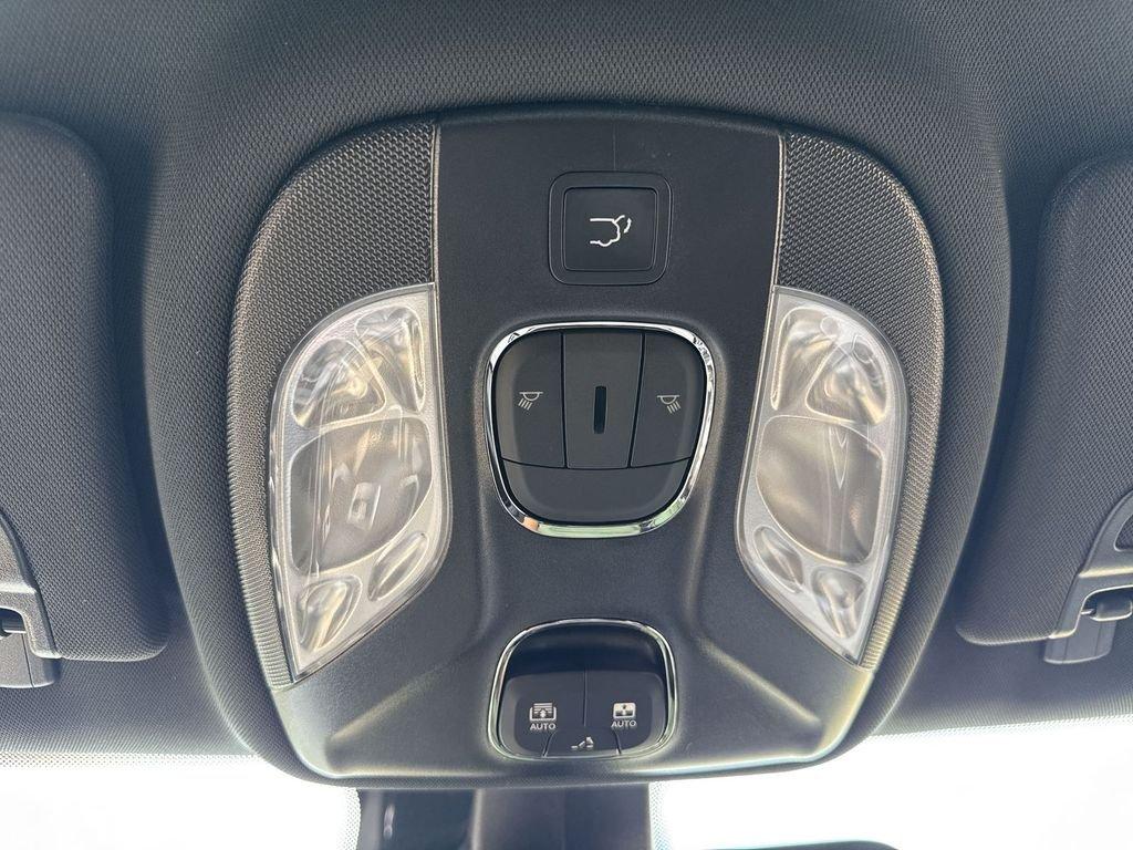 Jeep Compass Limited 4X4 - Thumbnail 17