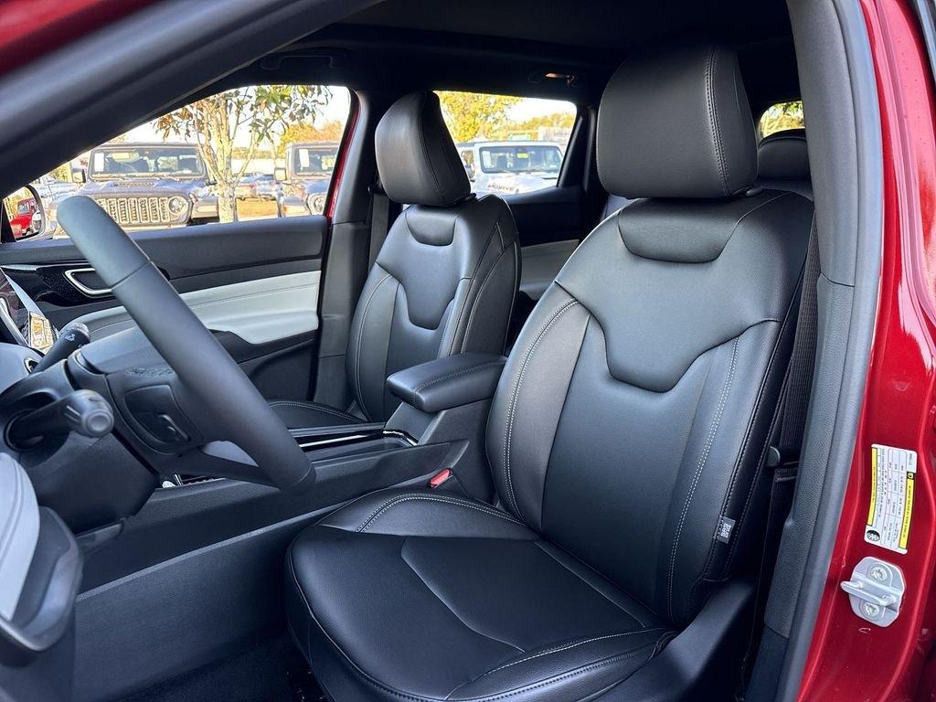 Jeep Compass Limited 4X4 - Thumbnail 12