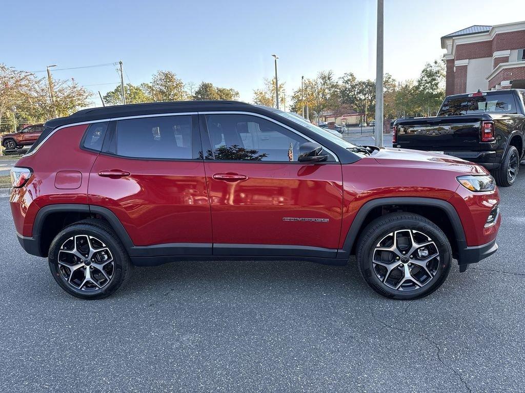 Jeep Compass Limited 4X4 - Thumbnail 3